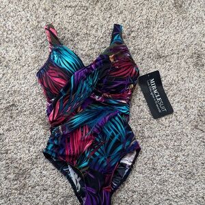 Miraclesuit NWT Vibrant Leaf Print One Piece Swimsuit Size 8